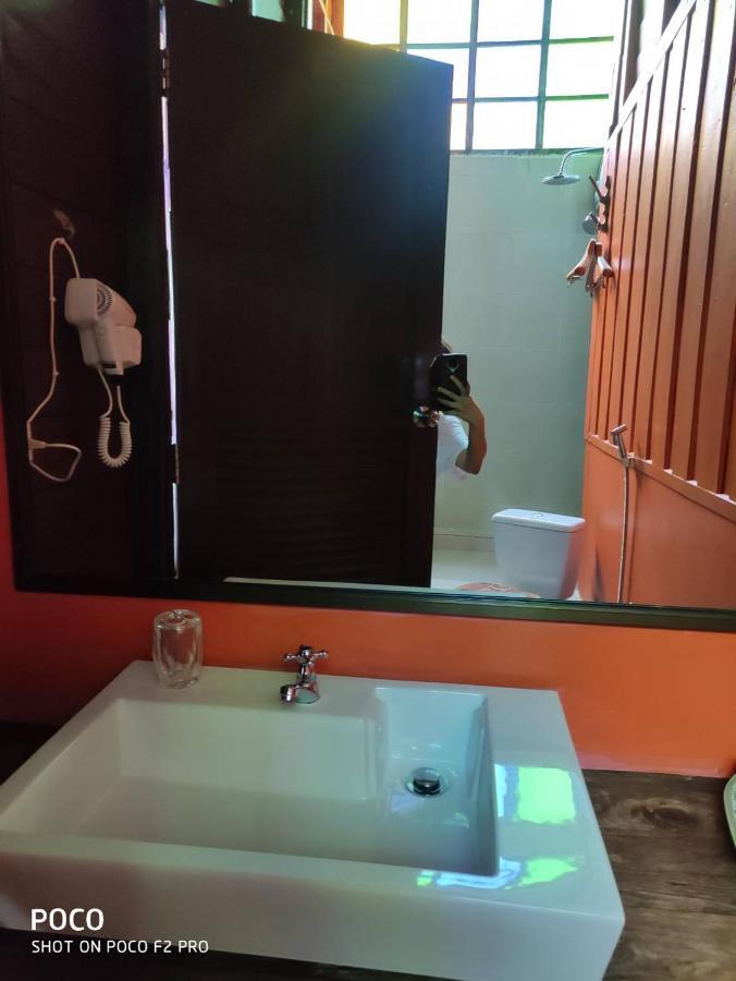 Tamarind Guesthouse Ayutthaya Eksteriør billede