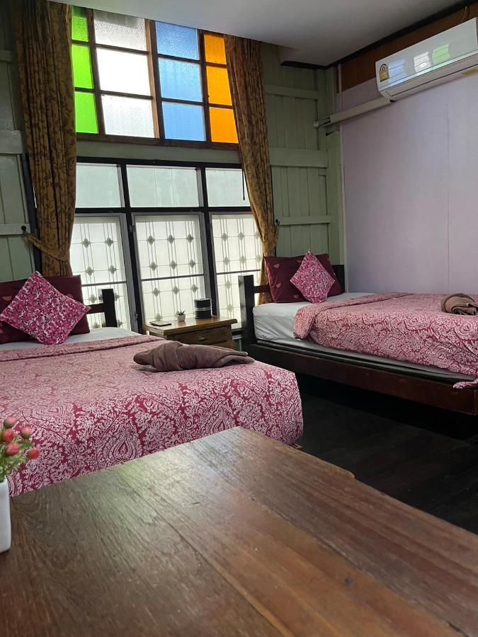 Tamarind Guesthouse Ayutthaya Eksteriør billede